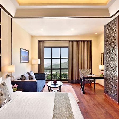 Four Points By Sheraton Srinagar Εξωτερικό φωτογραφία