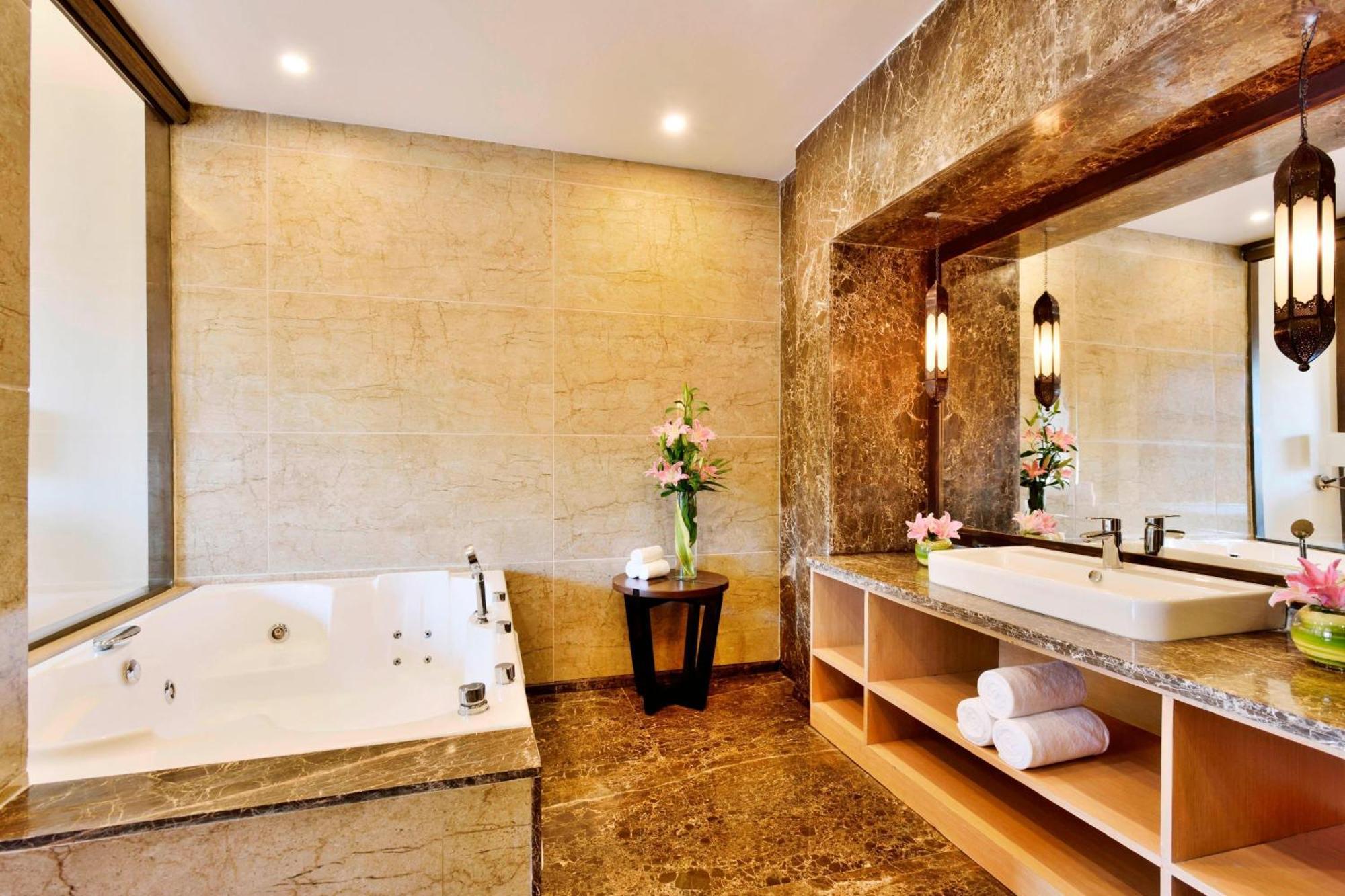 Four Points By Sheraton Srinagar Εξωτερικό φωτογραφία